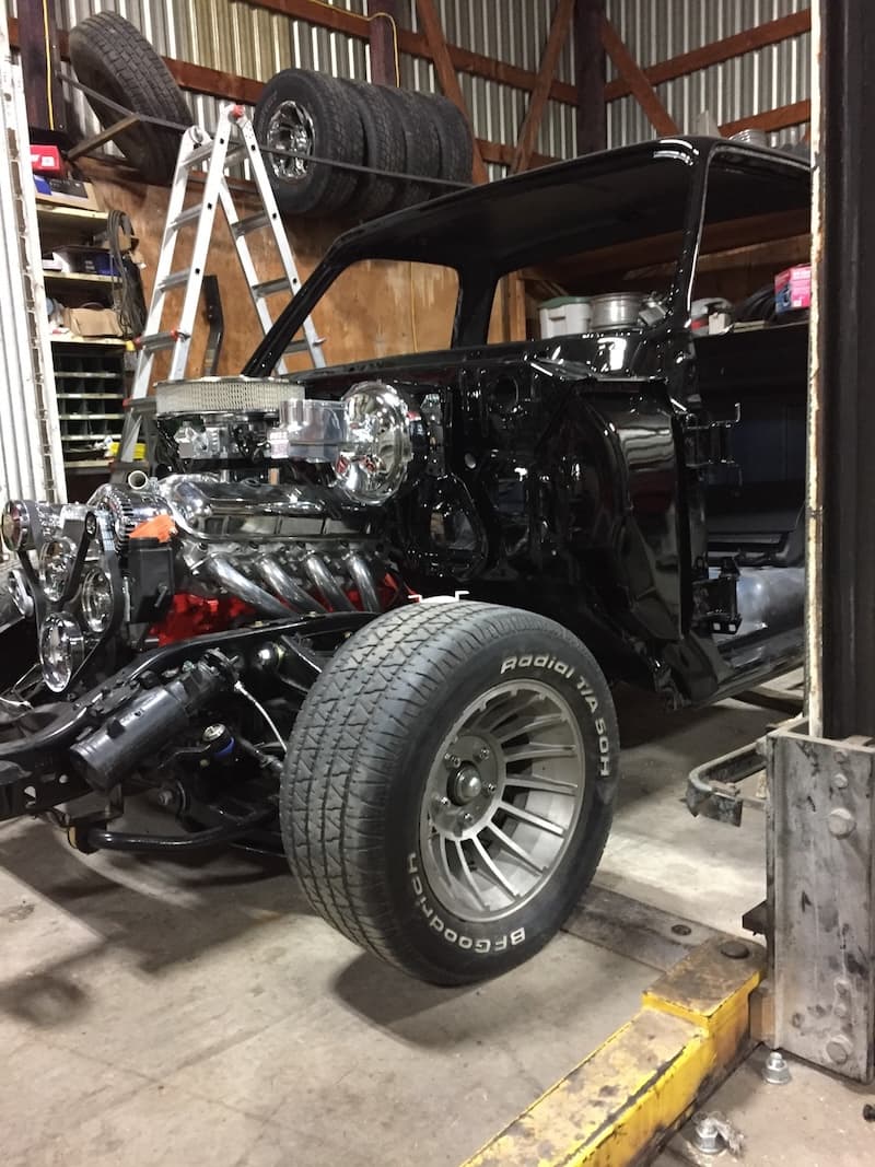 Barrys Custom Fab truck new engine